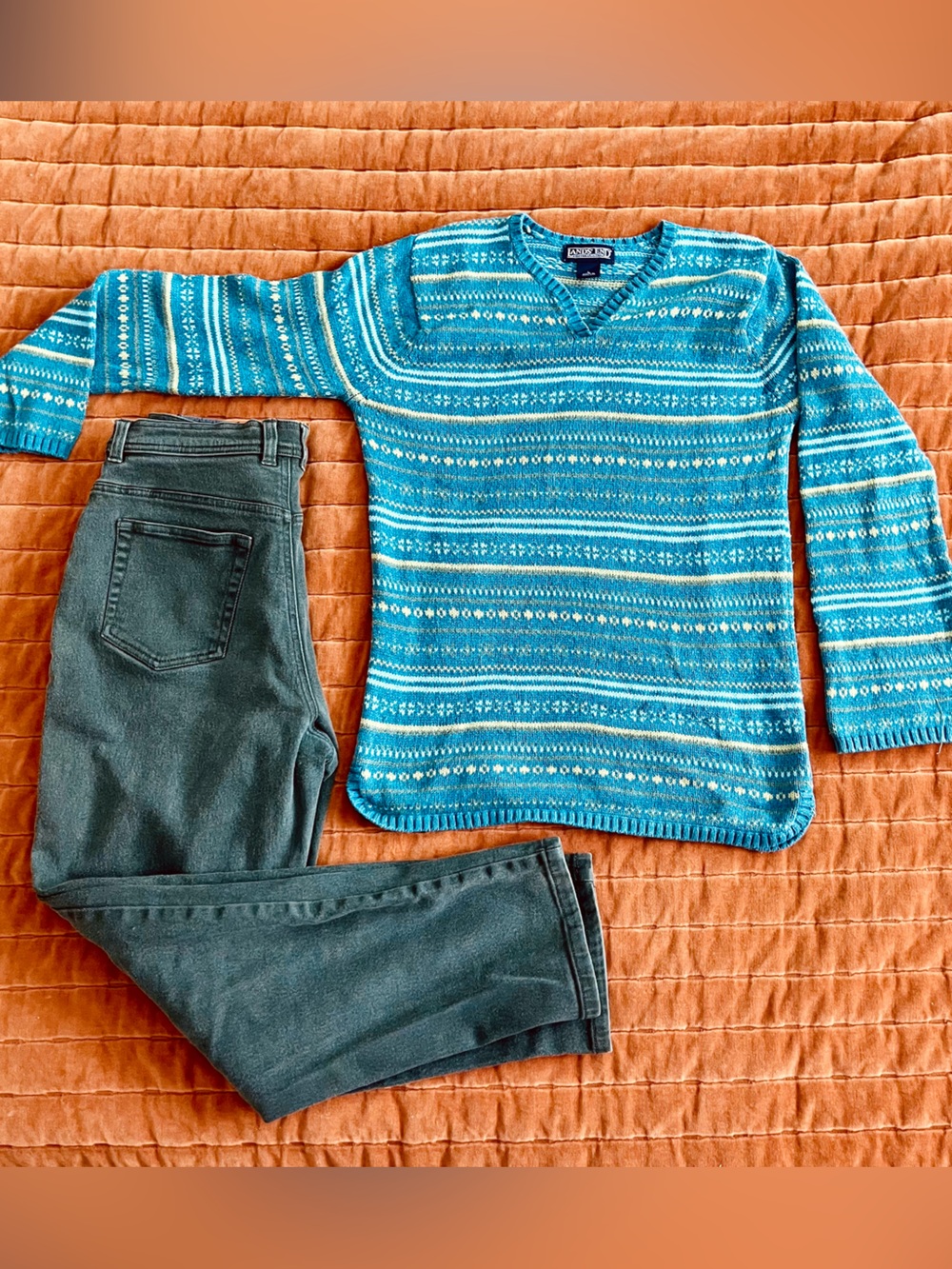 90s Lands End Women’s teal Striped V-Neck Sweater 100% cotton